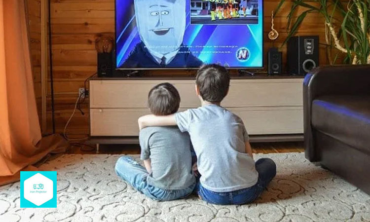 پروژکتور برای چشم بهتره یا تلویزیون؟